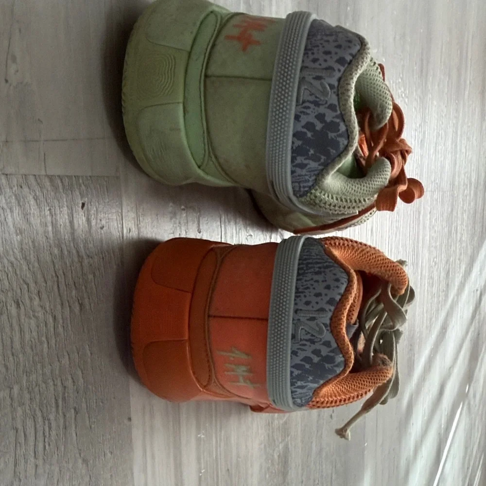 Nike Kids Two-Tone Orange & Light Green Sneakers